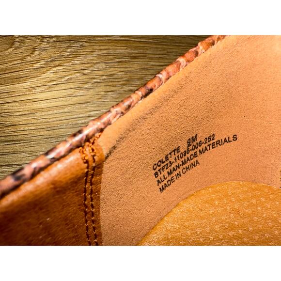 Baretraps Colette Flat - size 9 - R-S9 - Picture 10 of 12